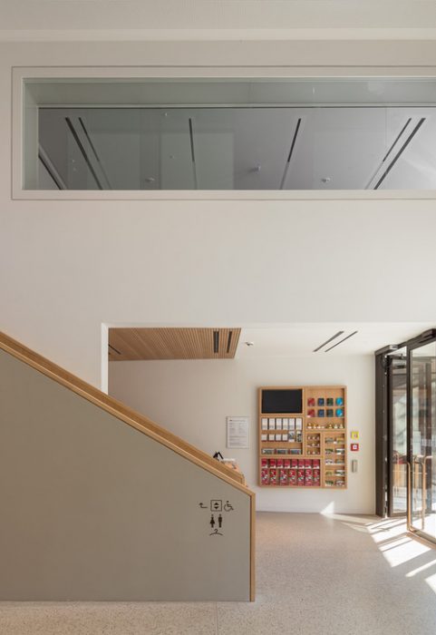 105C74F5-794B-4ECB-BABF-E5AAA847817F_1_105_c